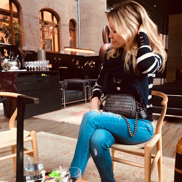 nicole-kimpel-bolso-baniki