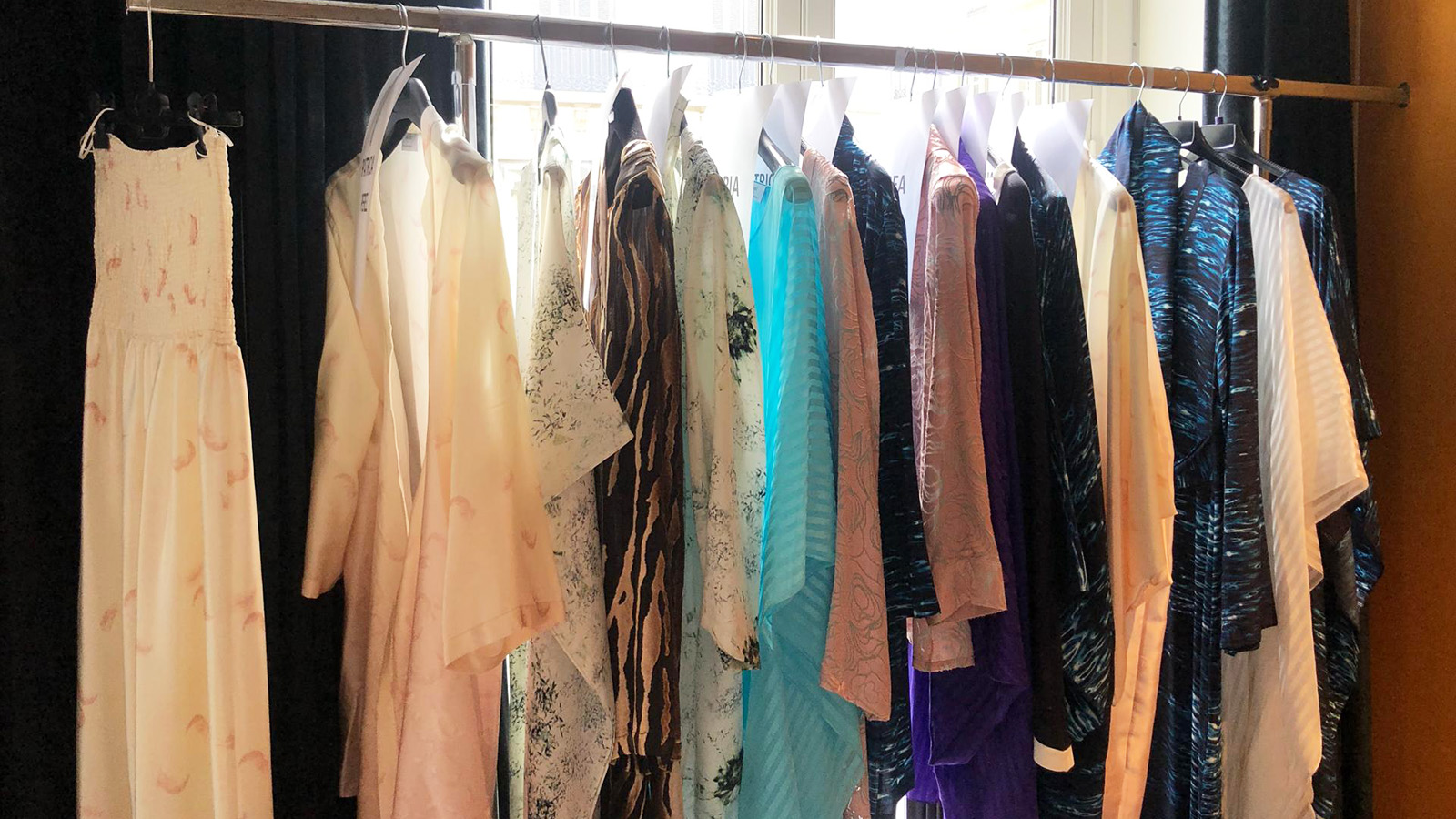 pasarela-larios-hermanas-kimpel-malaga pasarela-larios-hermanas-kimpel-malaga